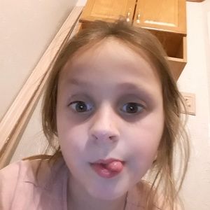 Meet your Posher, Lakisha